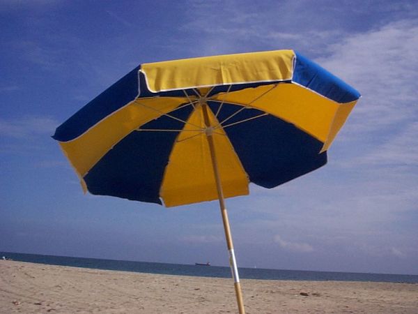 Picture of Fiberglass Beach Umbrellas By Fiberlite